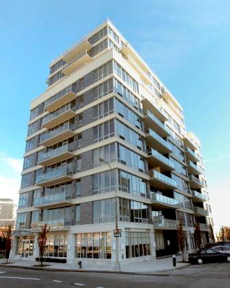 Hunters View Condo - Largest 1 bedroom Penthouse + Balcony