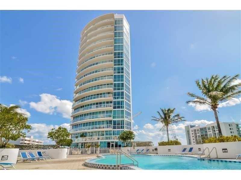 Water Views Downtown Miami | 2 beds 2 baths | Full Service Building