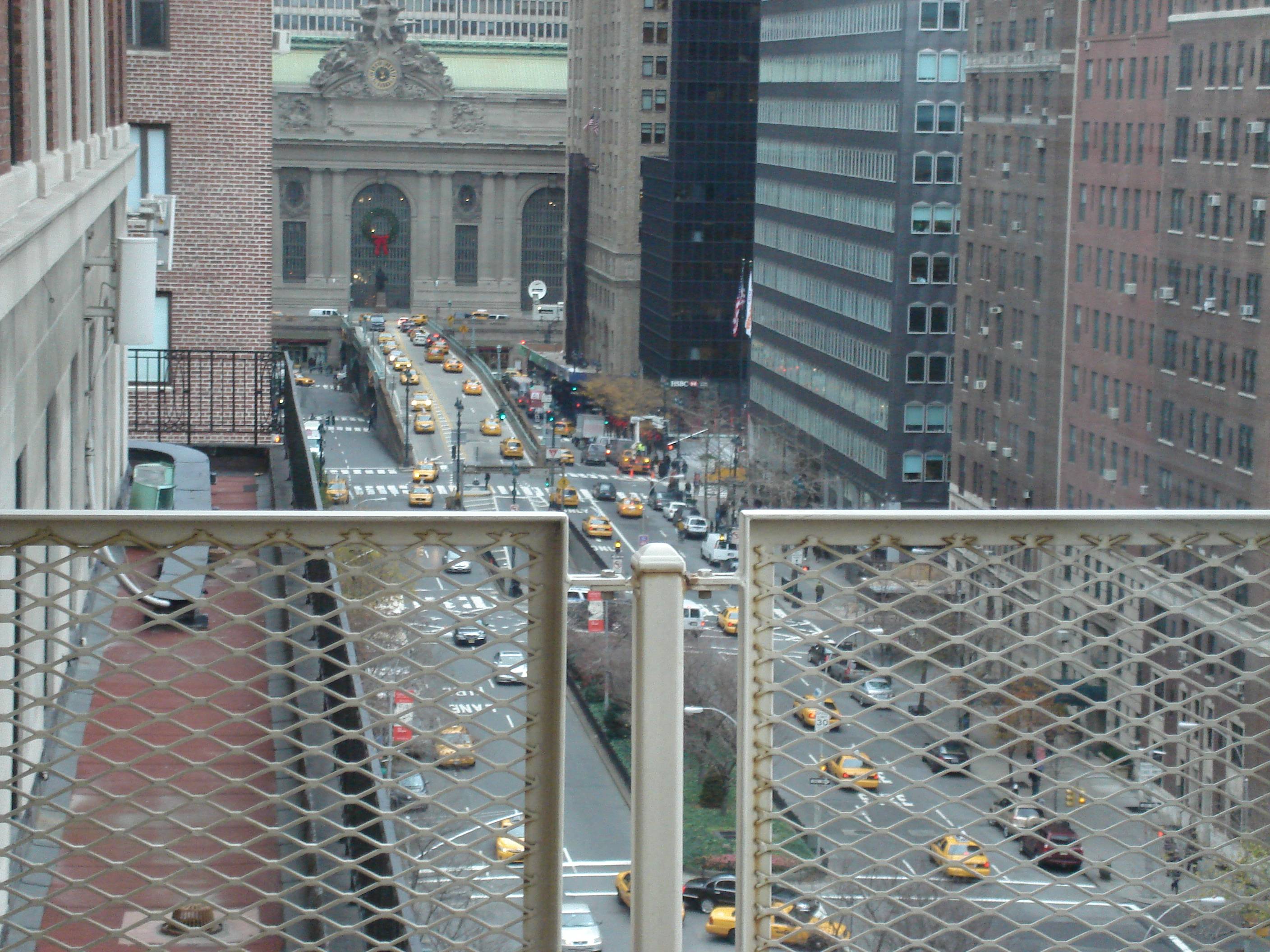 MURRAY HILL ONE BEDROOM WITH TERRACE