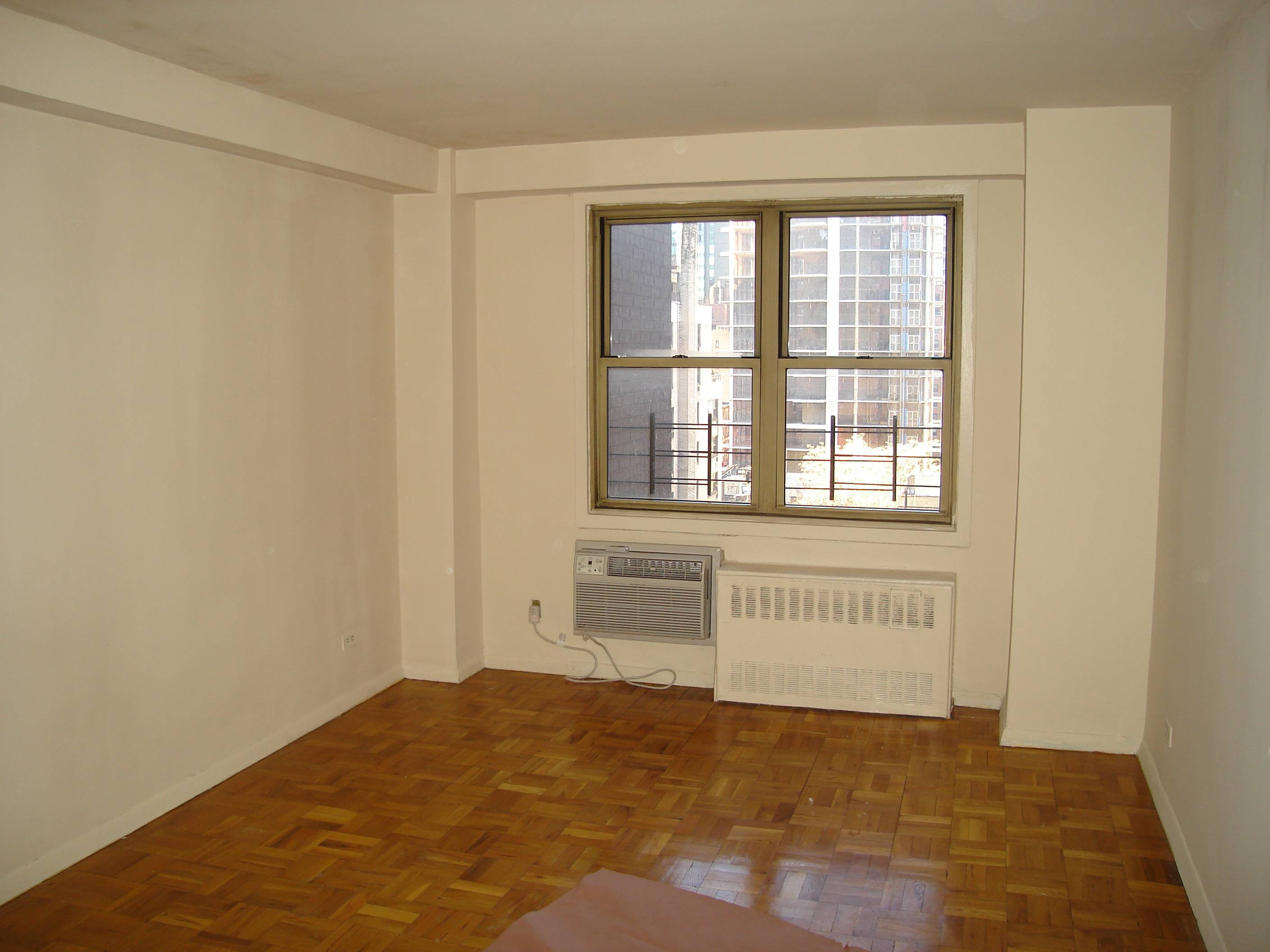 MIDTOWN EAST ONE BEDROOM