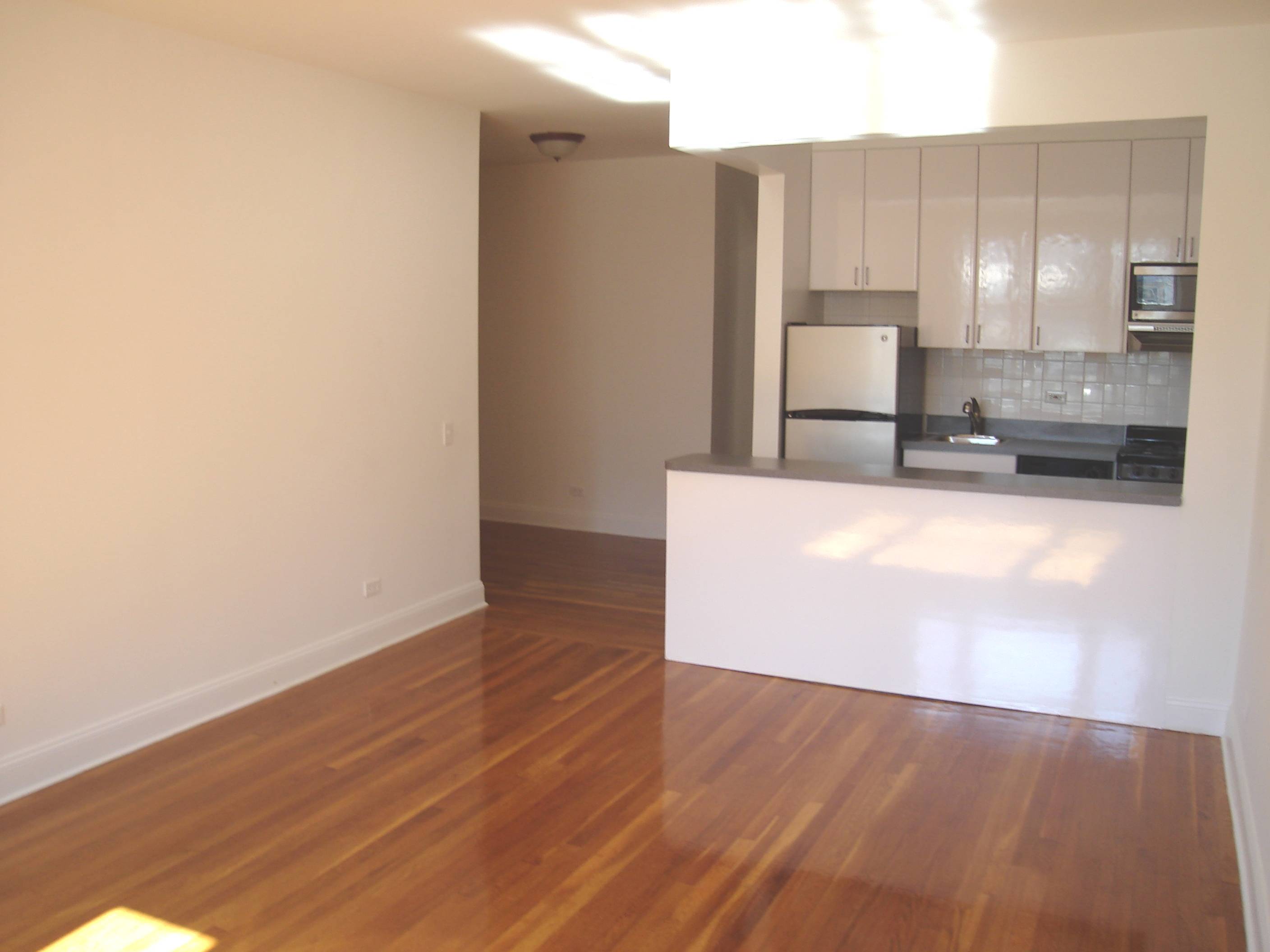 MIDTOWN WEST ONE BEDROOM