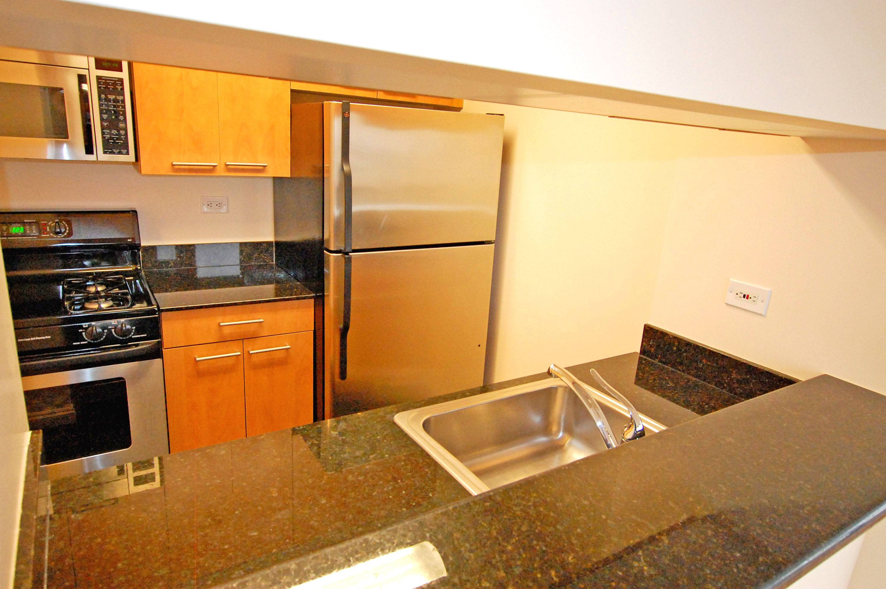 FASCINATING UPPER EAST SIDE APARTMENT.. GREAT LOCATION