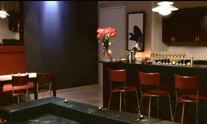 Absolutely Gorgeous Conv. 3 Bedroom in the Heart of Tribeca.