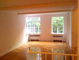 Posh Madison Avenue Charming   1 Bedroom w Great Closets 