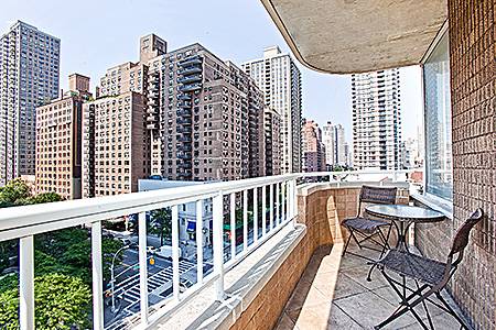 FABULOUS  ONE BEDROOM WITH WITH BALCONY IN UPPER EAST SIDE