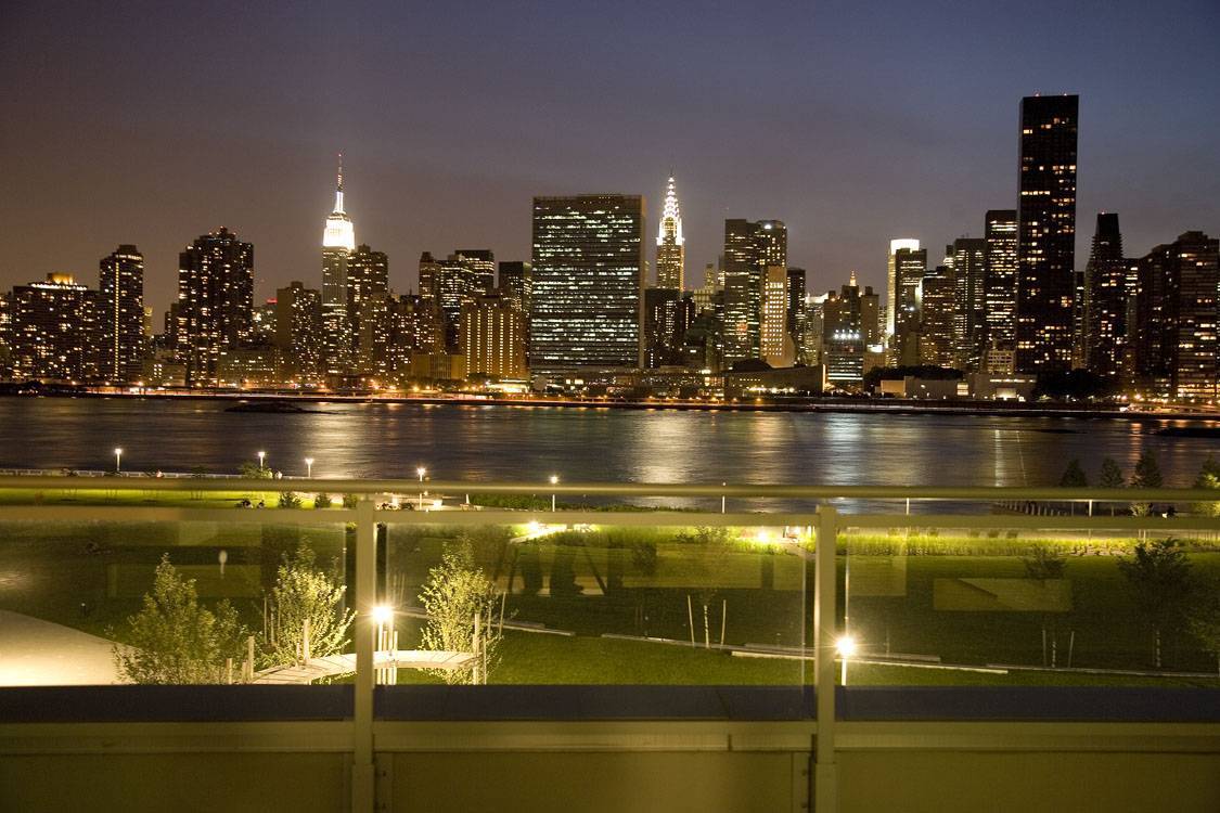 SPECTACULAR THREE BED IN LONG ISLAND CITY WITH STUNNING VIEWS