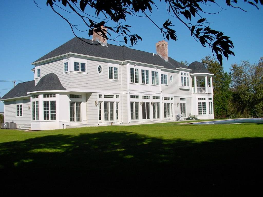 Water Mill Gated Estate Facing Agricultural Reserve Close to Ocean Beaches