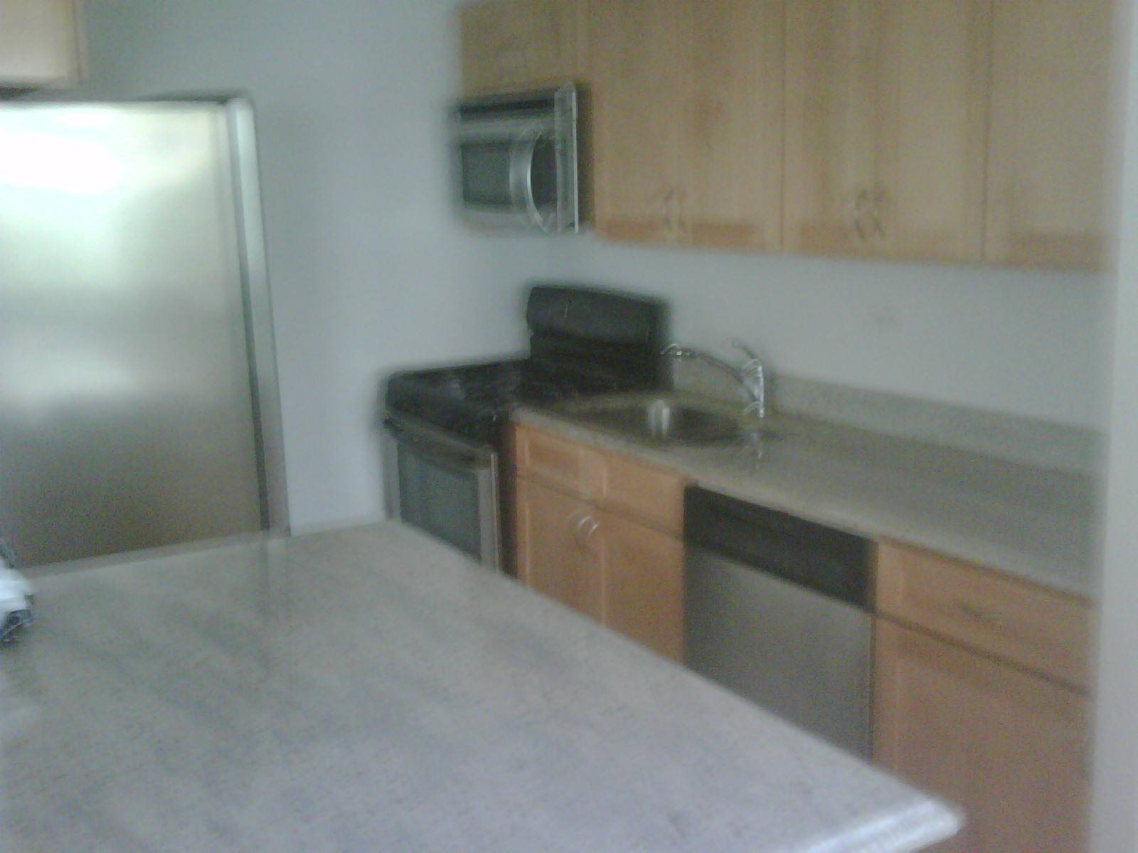 *80'S EAST*RENOV ALCOV STUDIO*FULL SERVICE BUILDING *