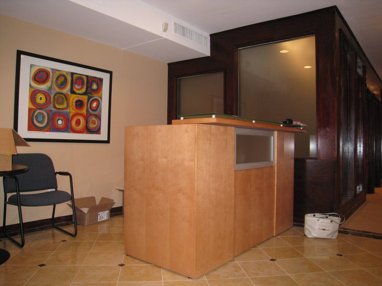 BEAUTIFUL RENOVATED 2000 SF OFFICE SPACE