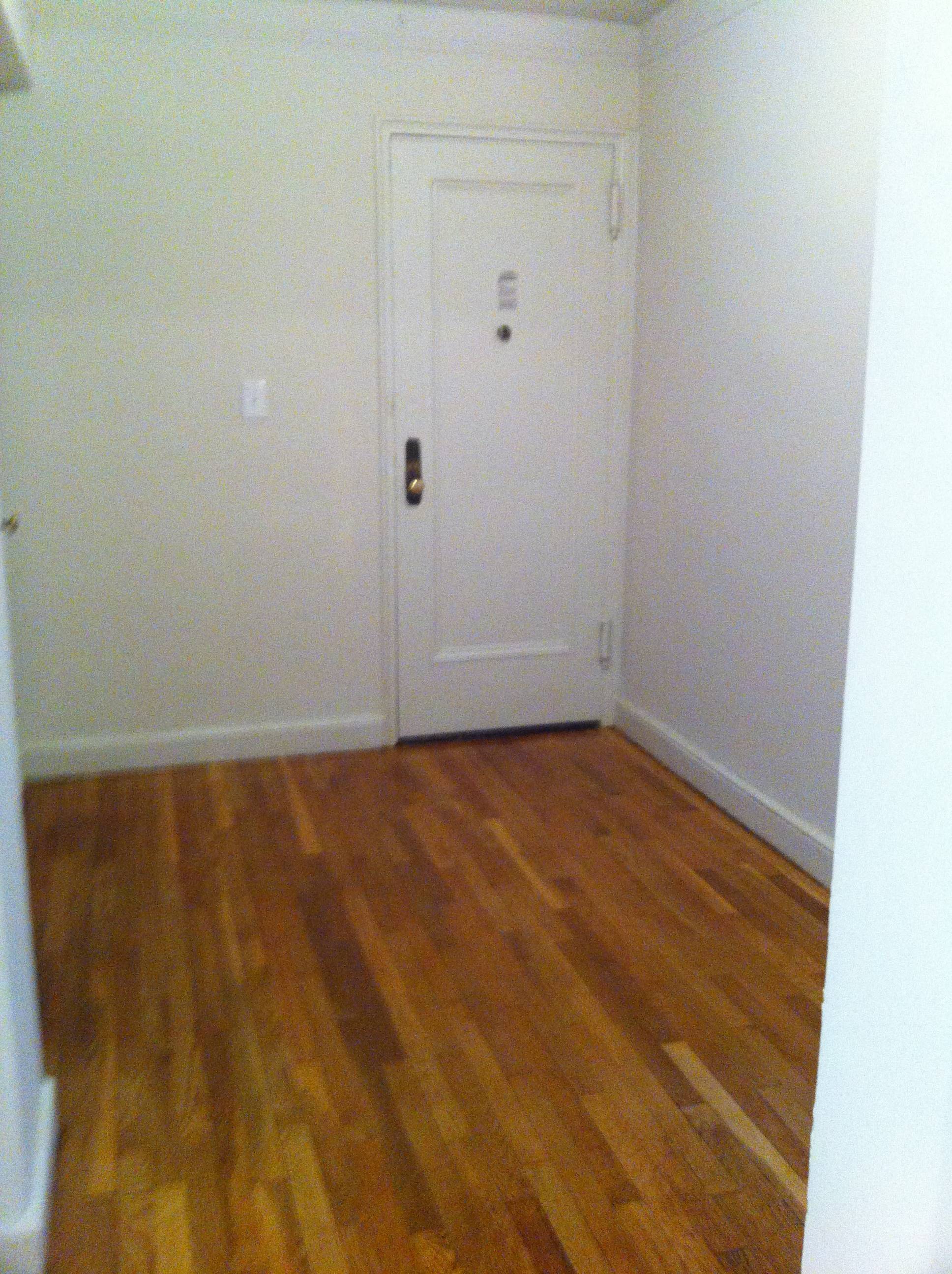 Great Sunny 1 bedroom Apt In Elevator Bldg. & Part time Doorman. West Village