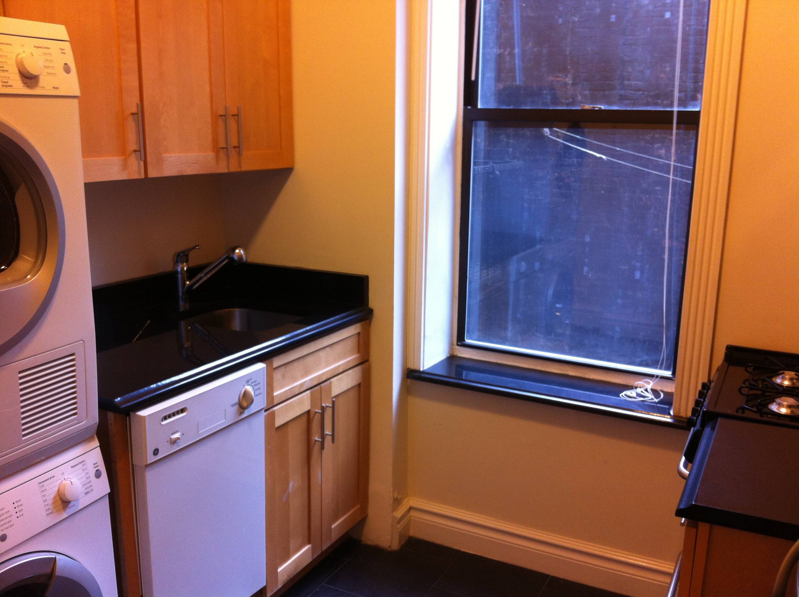 *Immediate Occupancy**Newly Rnovated 1 Bedroom Apt* Fanstastic Neighborhood SoHo