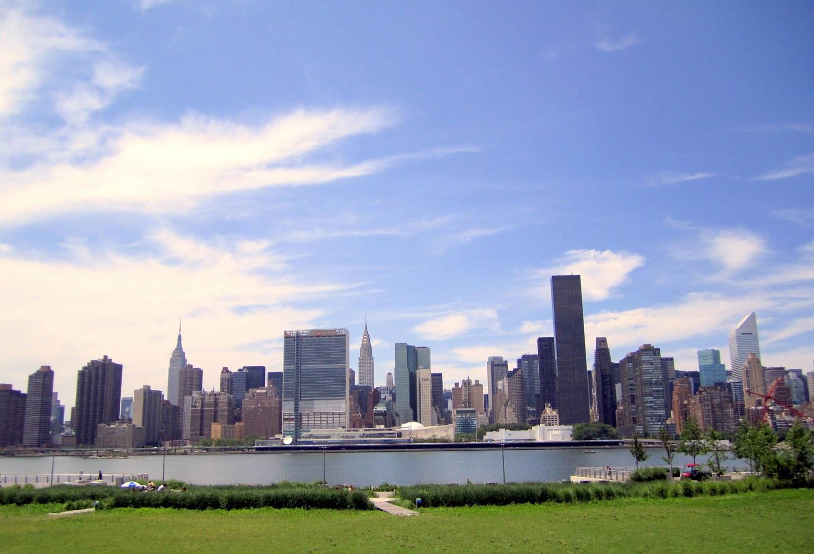LONG ISLAND CITY CONDO FOR SALE! 2 BEDS/2 BATHS IN A BRAND NEW LUXURY  BUILDING!