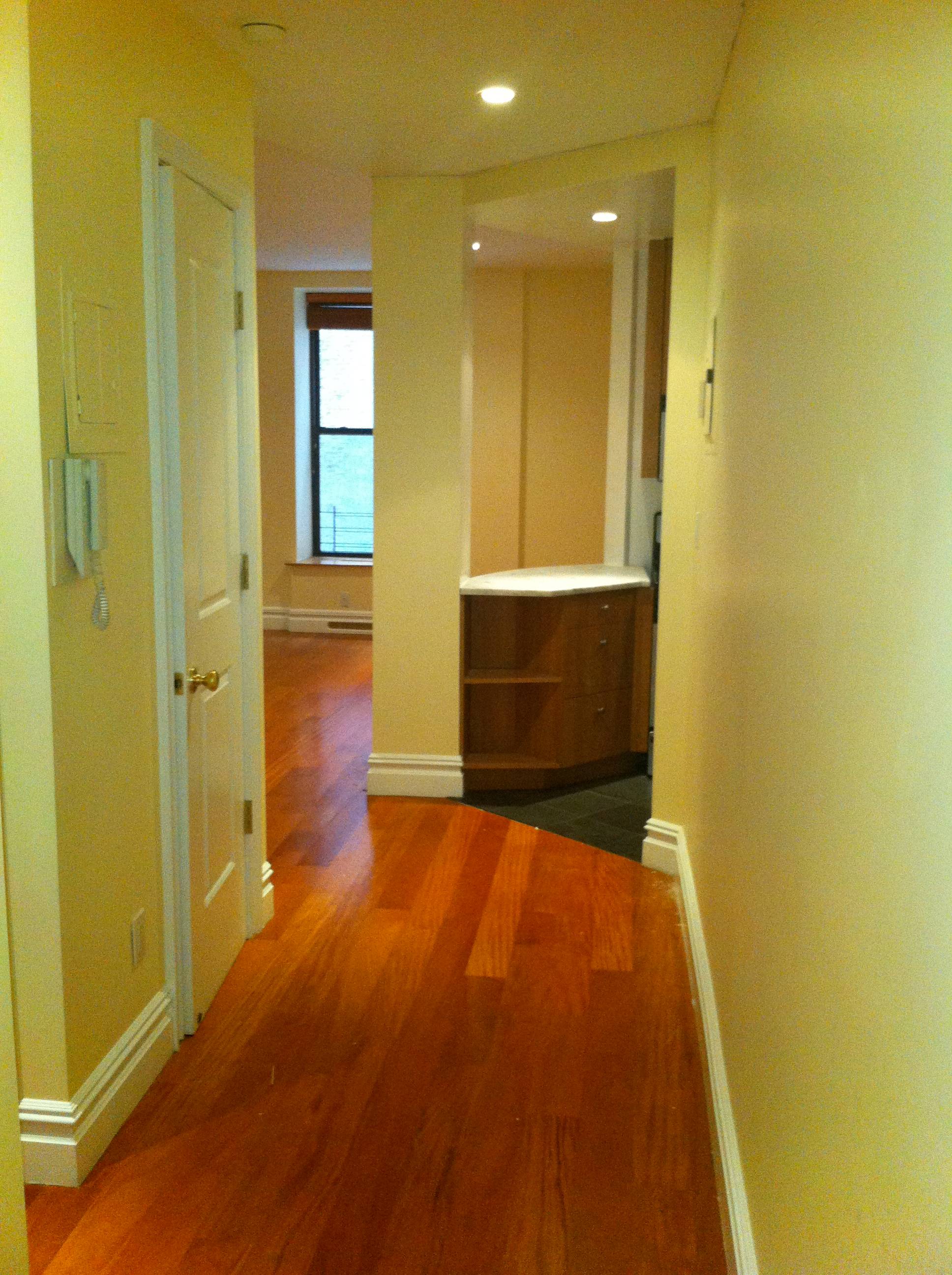 RARE 2 bed / 2 bath...Upper West Side!!