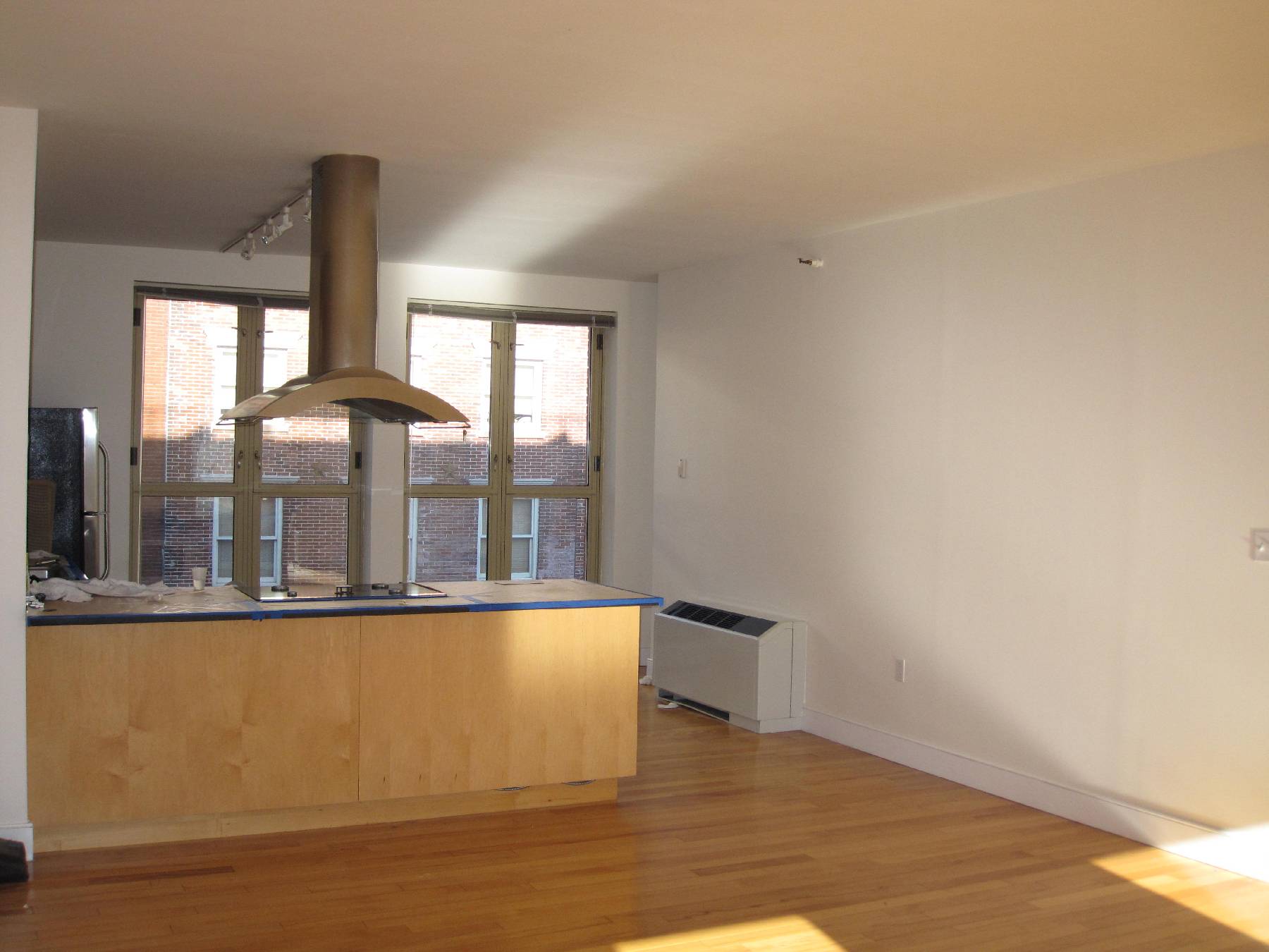 SOUTH SEAPORT APARTMENTS ;BEAUTIFUL, UNIQUE LARGE 2 BEDROOM WITH PRIVATE TERRACE