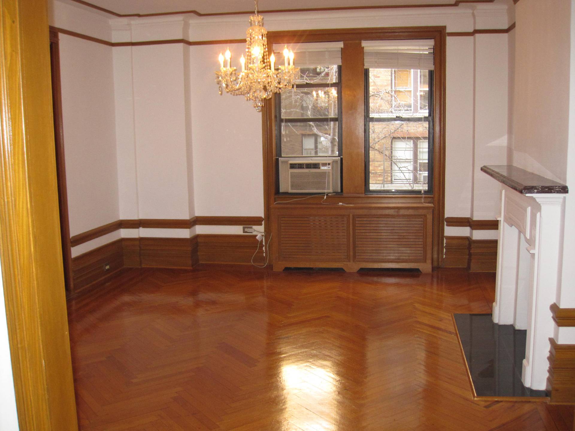 UPPER WEST SIDE; WEST END AVENUE;  3 BED / 3 BATH PRE WAR GEM