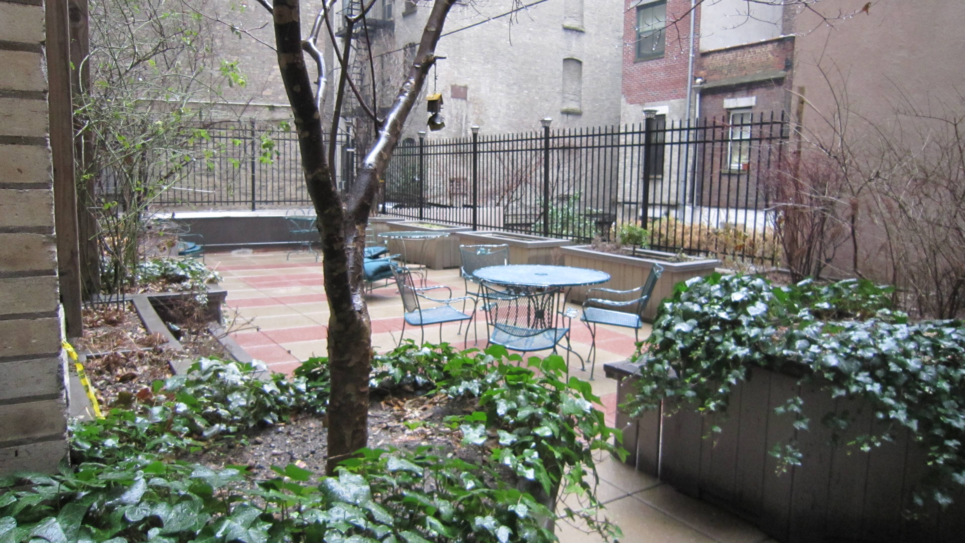 Upper West Side, West End Avenue and mid 90 Condo PreWar Spacious 3 BR 2 BA High Floor Windowed kithen W/D