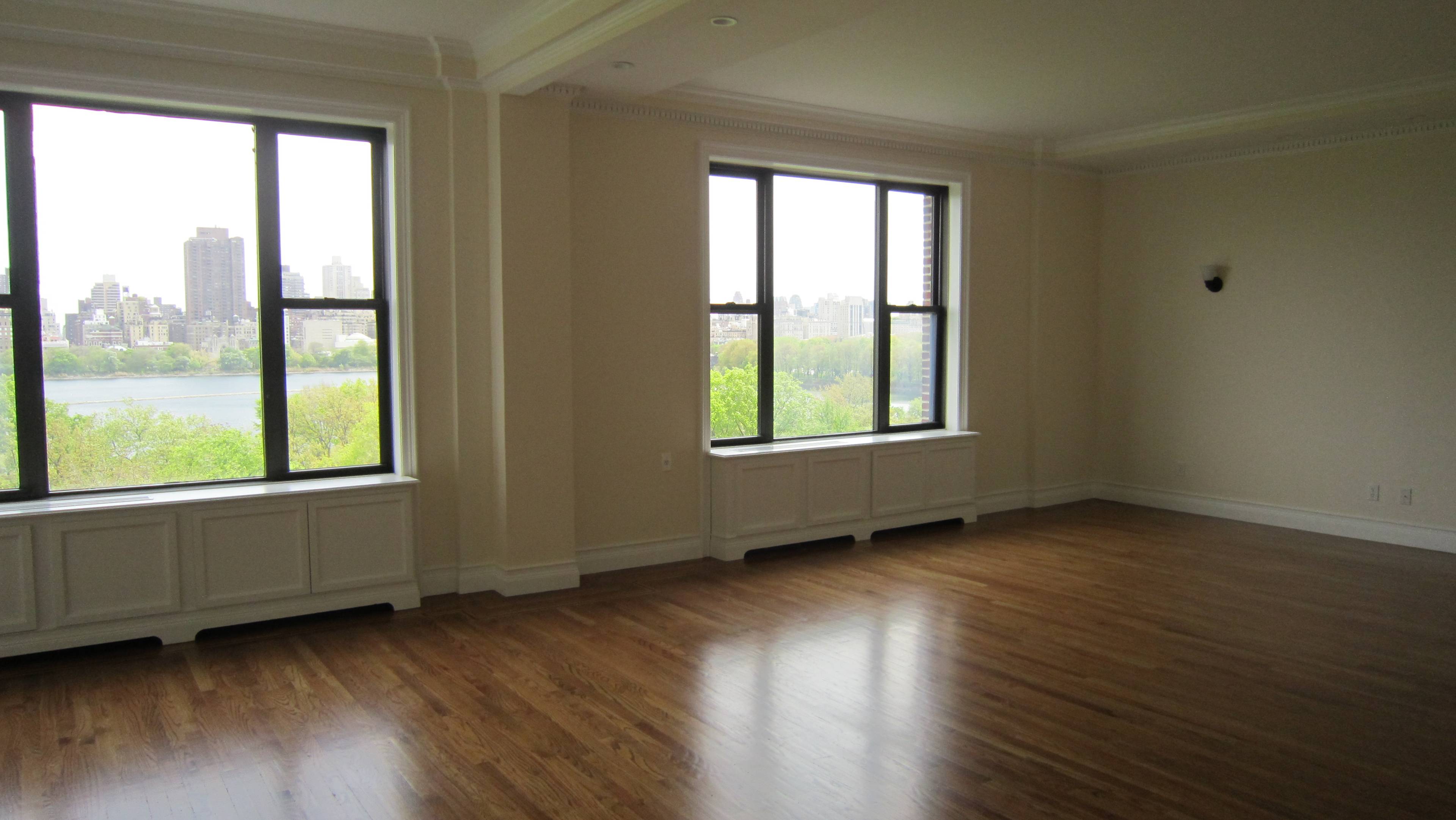 4 Bedrooms/ 3.5BA 2 Dishwashers/2 sinks. FDR/ Eat In Kitchen Upscale high floor PreWar W/D New Construction3 Directions Central Park West Upper West Side 