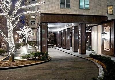 HIGH END CNV3/2BATH WITH BALCONY ON 77TH AND YORK! FULL SERVICE BLD!  