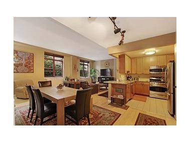 2bed/2Bath conv to 3bed - 1445 s/f  + out door space CONDO FULL SERVICE BUILDING