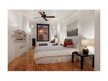 West 20's, Chelsea Real Estate, Spacious 2BR Loft with Large Gallery Kitchen
