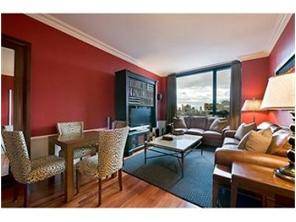 Lower West Side, Soho Real Estate, Chef's Kitchen with Dramatic Views of Manhattan's West Side