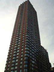 *** LUXURY & NO FEE Upper East Side 2 Bedroom ***