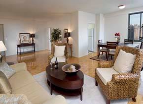*Upper West Side Large One Bedroom Apartment for Rent - Shopping - Zabars/Central Park*