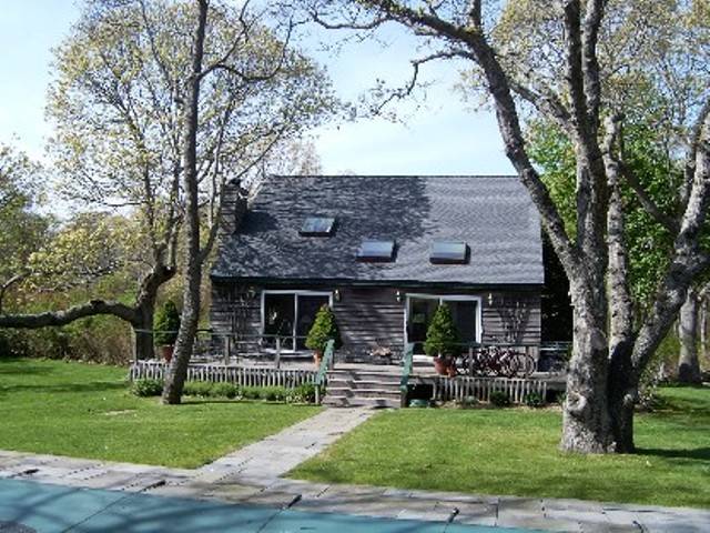 Saltbox Near Golf Course Shinnecock Hills