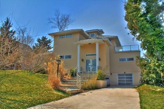 SAG HARBOR 4 BEDROOM  WITH BREATHING BAY VIEWS!
