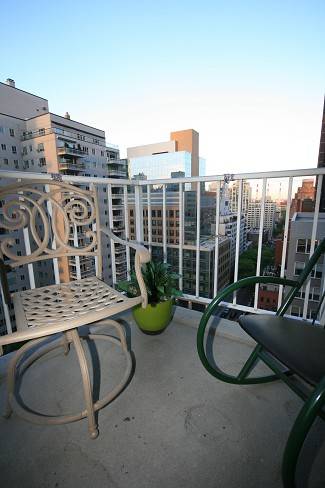 SUNNY 2BR. HOME ON UPPER EAST!