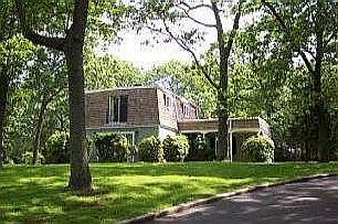 SAG HARBOR  NOYAC BEAUTY