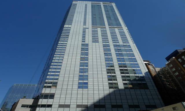 Downtown Condo for Sale 2 Bedroom 2 Bathroom, Amazing Amenities,Washer Dryer,  Double Exposure 