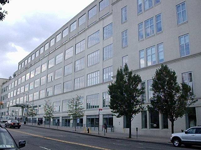 One of the Few True 2BR, 2Bath Condo Lofts at the Arris in Long Island City. Call Buyers Agent 917 748 4810