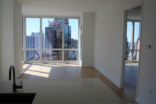 Midtown West-Beautiful Luxury Condominium-2 Bedrooms-2 Baths, Full Sevice Building with Fantastic amenities