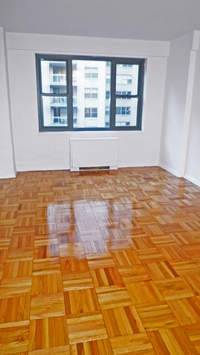 Excellent Three Bedroom Penthouse with Terrace