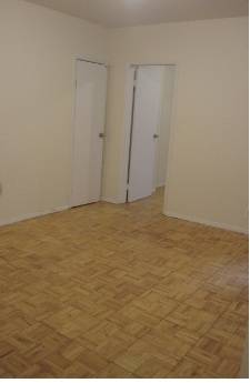 Extra Large Cozy Studio ** Seperate Kitchen ** Abundant Closet Space