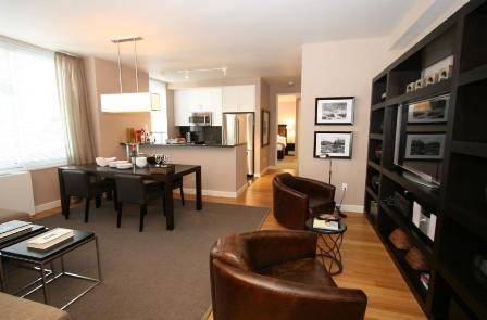  AMAZING FULL SERVICE *HIGH CEILING*ONE BEDROOM WITH WALK-IN-CLOSETS