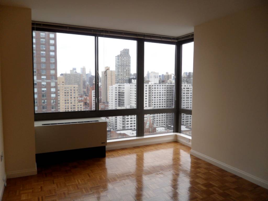 ****UES**LARGE 2BED/1BATH**DOORMAN**CORNER UNIT*Modern new Building 