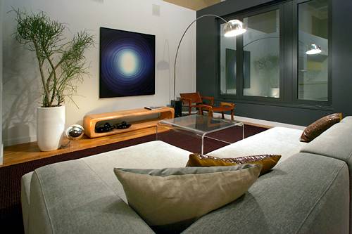 **Fantastic 2 Bedrooms ~ 2 Bathrooms w/ Balcony In The FiDi For Rent ~ 24 Hr. Doorman ~ Concierge ~ Cinema ~ Fitness Center ~ Garage ~ Sundeck ~ Pool ~ Sauna  And More! ~ FOUR STAR SPECIAL!****
