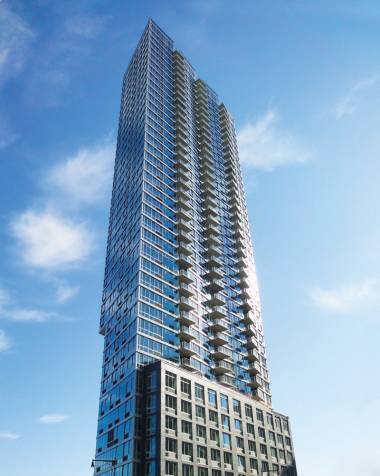 ~~LIC~~2 Br Open kitchen ~~Amazing view~~New Rental~~Door man~~Gym