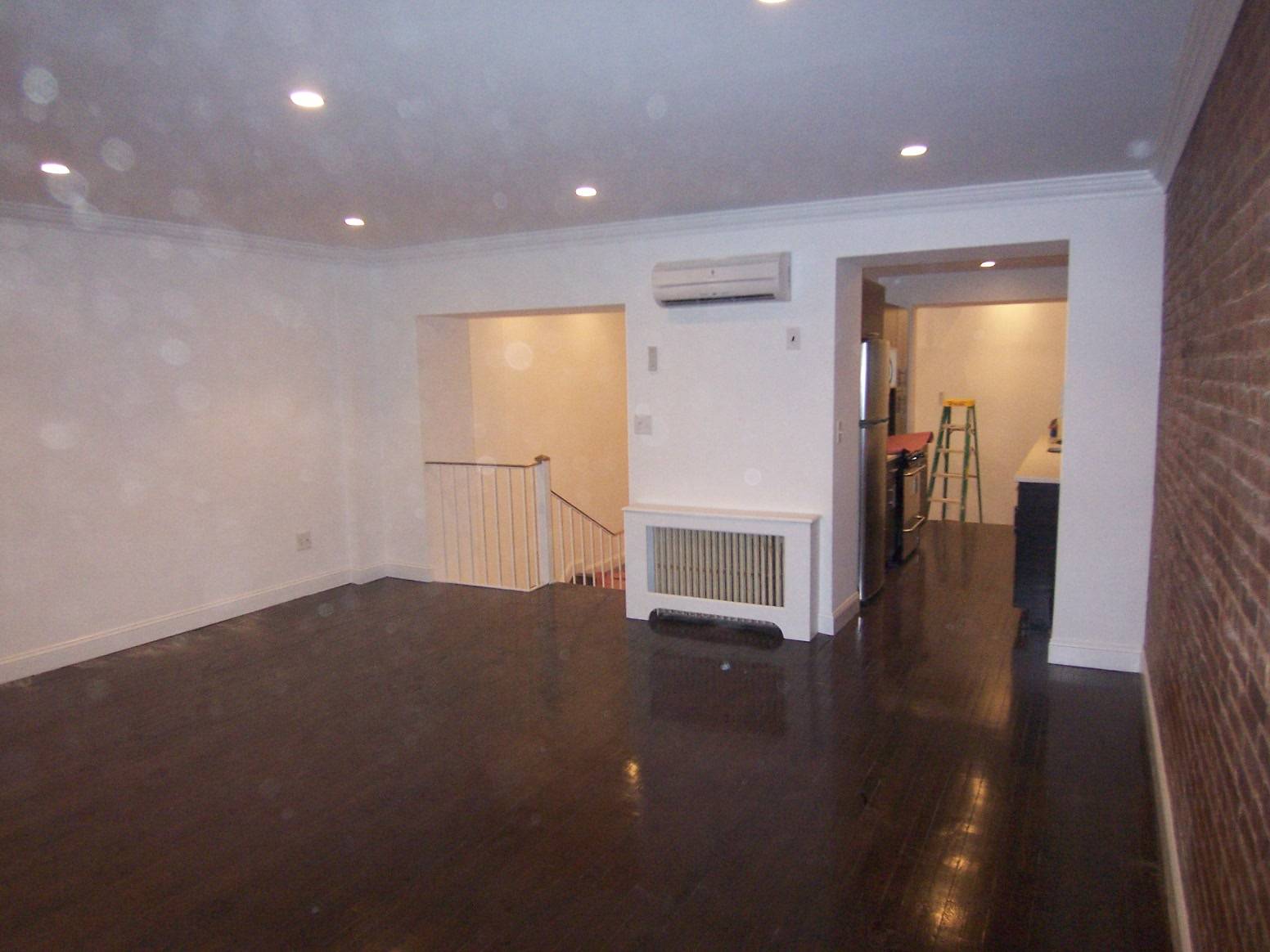 Upper West Side, Amsterdam Avenue and 85th Street, 3 Bedrooms and 4 Bathrooms