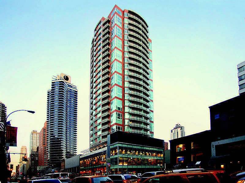 AMAZING DEAL!!!! High-End Luxury 3 Bedroom 3 Bathroom Residence Located In A New Full Service Doorman Building On The Upper East Side - Short Walk To Central Park