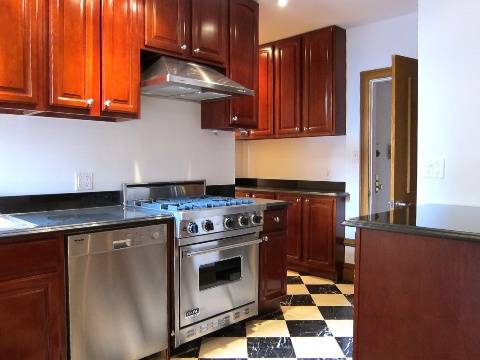 BRIGHT AND QUIET CONV/3 BR 2 BATH ! UWS FSB! NO FEE !