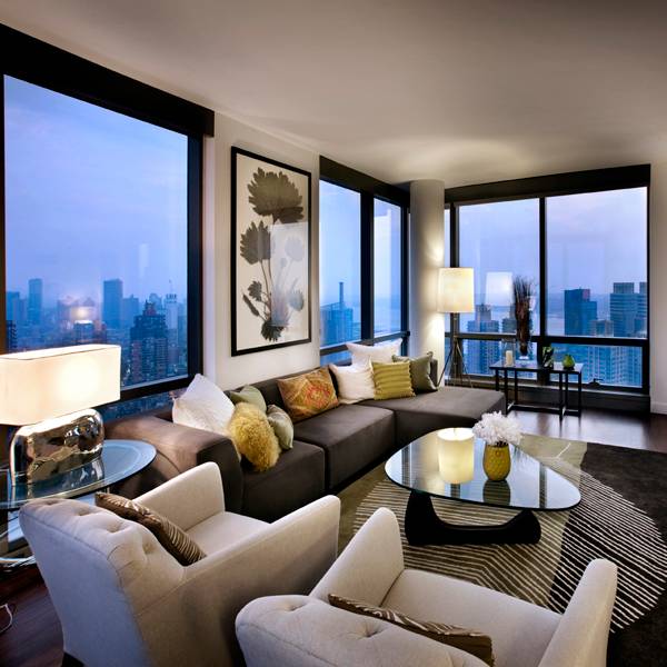 Upper West Side, 67 St- 2 Bedroom/2 Bathroom- Beautiful Water Views!!