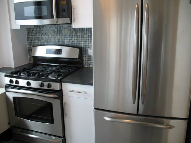Flatiron 1 Bedroom 1 Bathroom, Full Service Luxury Building, Amazing Views, Great Closet Space, No Fee