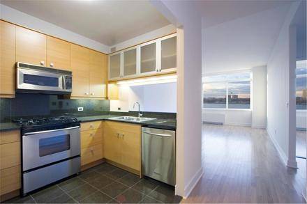 PANORAMIC HUDSON RIVER VIEWS FROM THIS NEWLY RENOVATED, SPACIOUS 2 BED