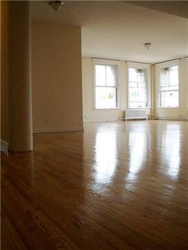 Huge 2500 SF Three Bedroom Loft with 13 Windows