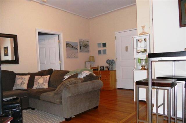 Beautiful one bedroom apartment in a prime UWS location