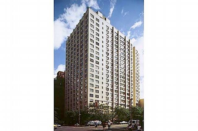 Spacious 1 BR Apartment near Gracie Mansion Conservancy, Asphalt Green Community Center and the East River Esplanade.