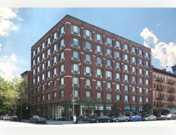 Chelsea. Corner One Bedroom. Unbeatable location